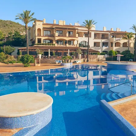 Pierre & Bonavista De Bonmont Hotel 3*